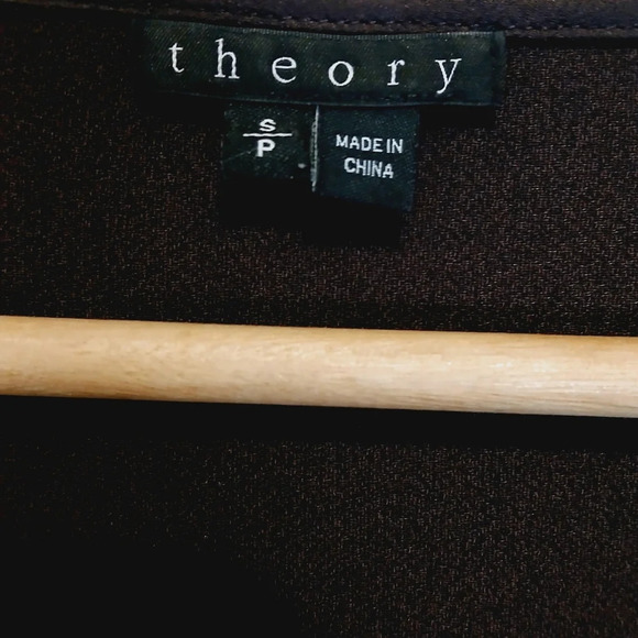 Theory Split Fly Away Sides Long Sleeve Blouse Deep Purple Boat Neck Size Small - Picture 6 of 7